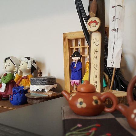 Inyeon Hanok Guesthouse Чонджу Екстериор снимка