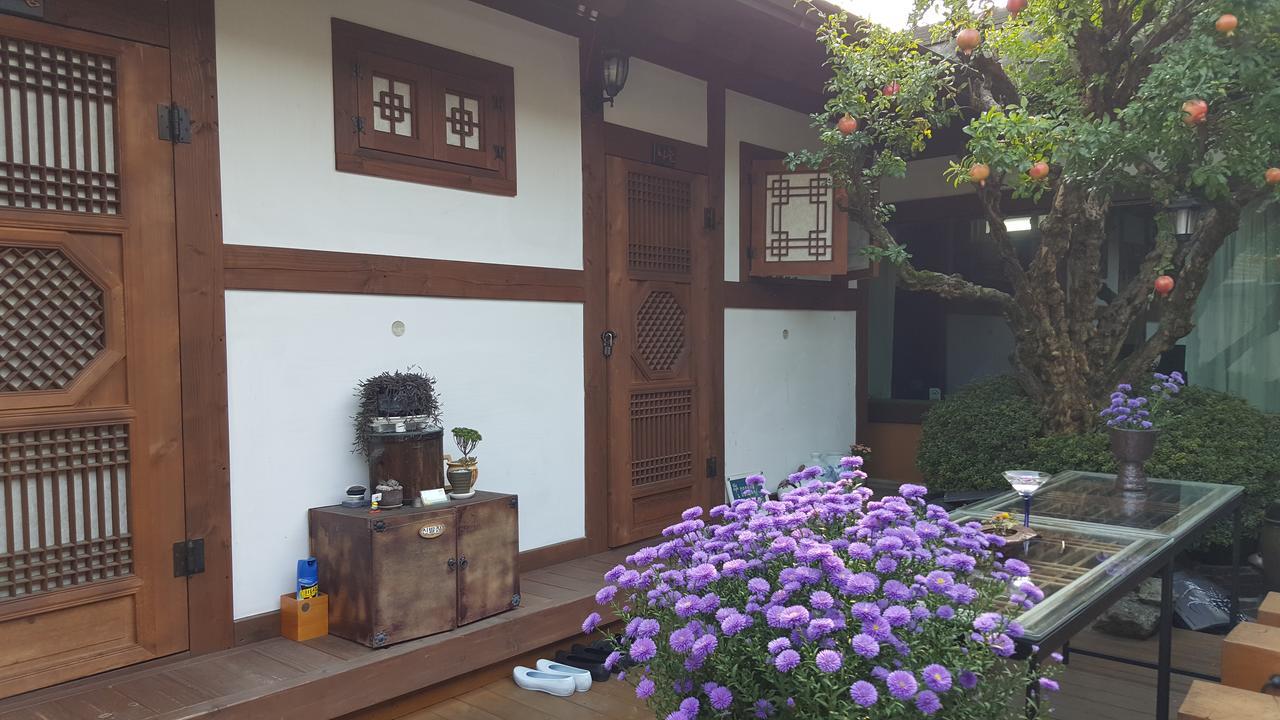 Inyeon Hanok Guesthouse Чонджу Екстериор снимка